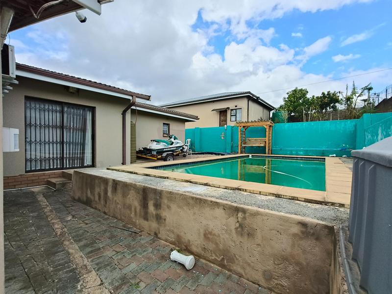 7 Bedroom Property for Sale in Southernwood Eastern Cape